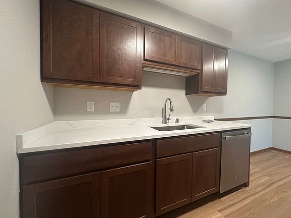 3rd image of 65 Sunfish Ct APT 7