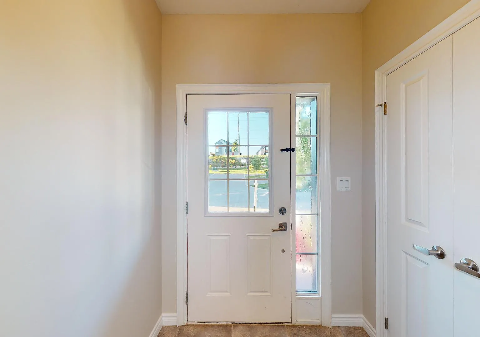 2235 Blackwater Road London — Photo 4