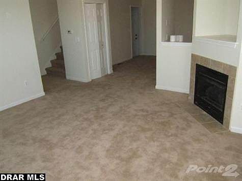 3rd image of 647 Vinewood St #4
