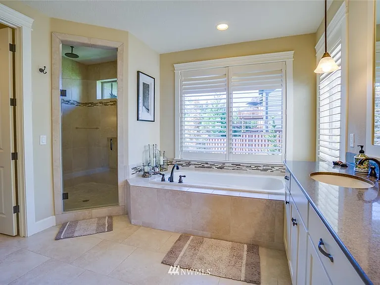 5317 NW Goodwin Loop — Photo 15