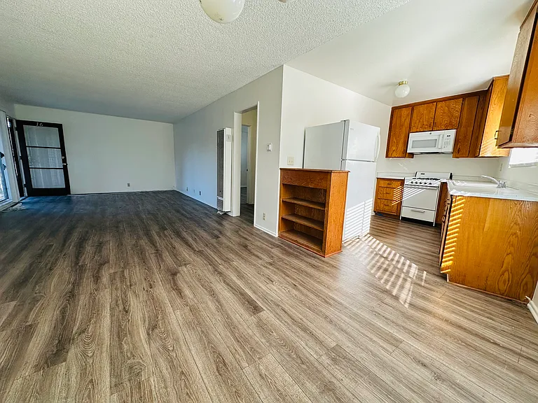 3458 Richland Dr #16 — Photo 3