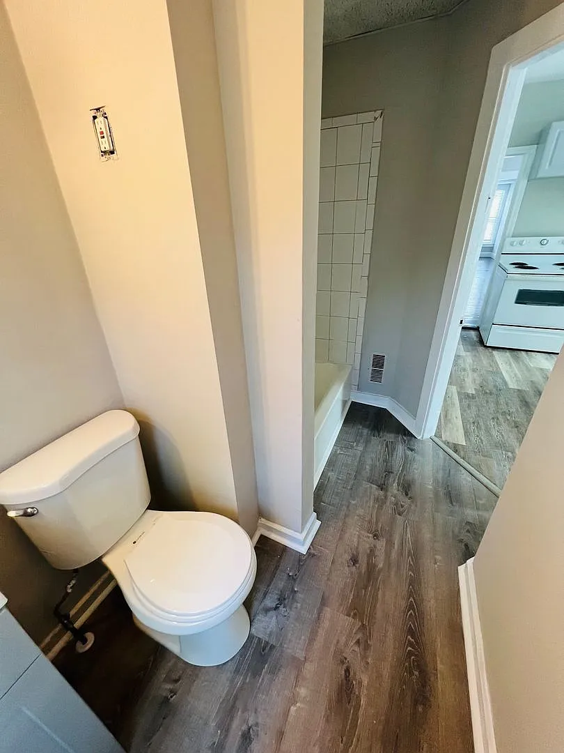 14 Walnut St. — Photo 2