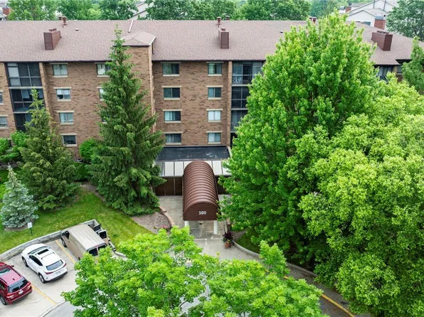 160 Fox Hollow Dr APT 504-B, Mayfield Heights, OH 44124