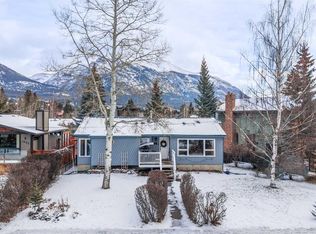 1001 N 9th Ave, Canmore, AB T1W 1Z5