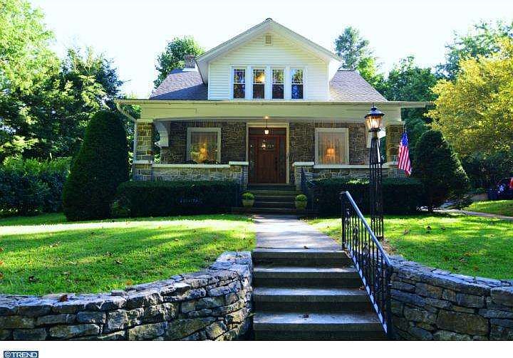 2nd image of 60 Park Rd