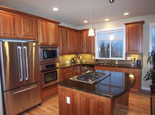 7608 Snowberry Ave SE, Snoqualmie, WA 98065