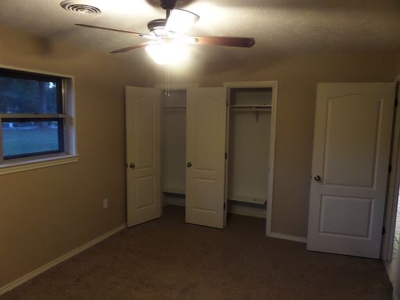 4th image of 156 Collins Ln