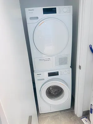 Rented by E Realty International Corp | media 31