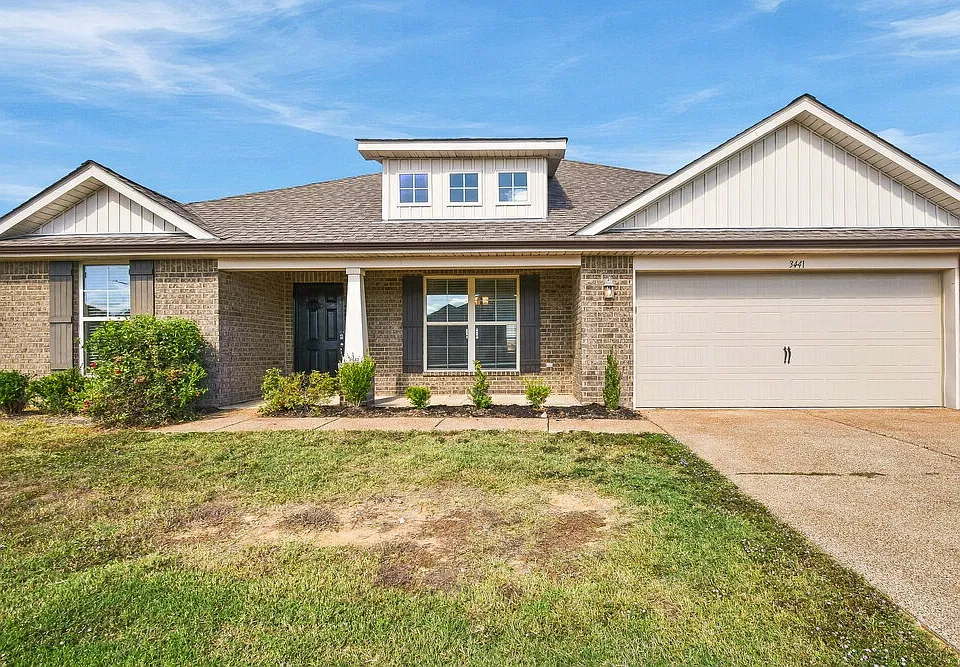 3441 Sabra Ln