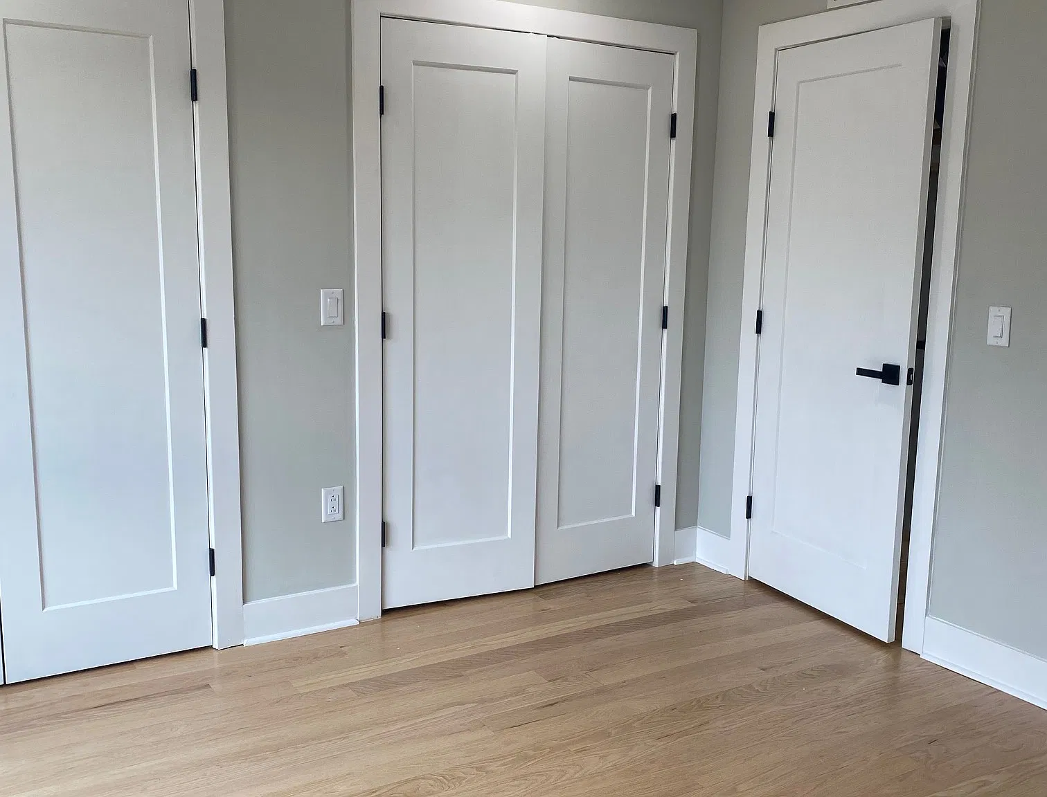 3 bed, 3.5 bath, 2300 sqft, $3,750 — Photo 3