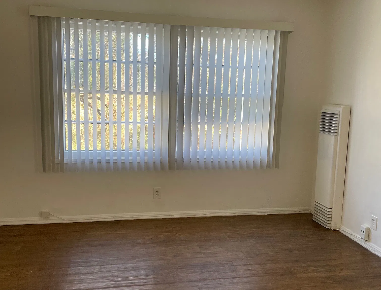 Studio, 400 sqft, $1,900 — Photo 4