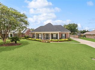 422 Wade St, Luling, LA 70070