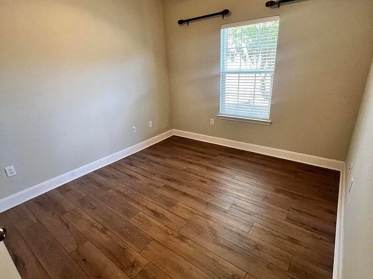 111 Armand Oaks — Photo 17