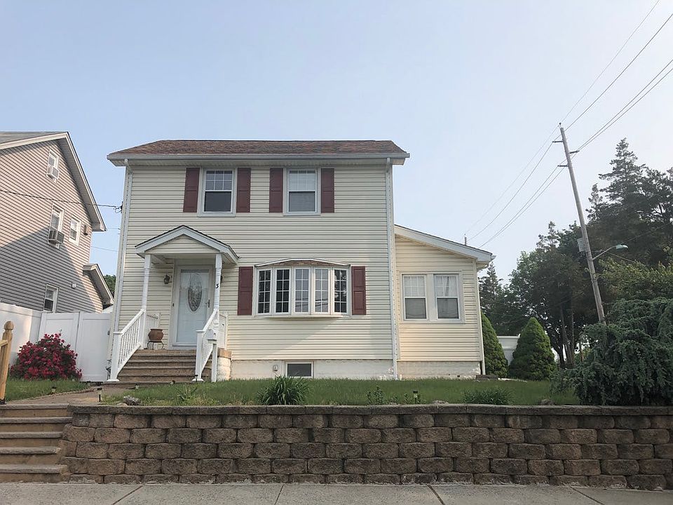 1st image of 3 Blauvelt Ave