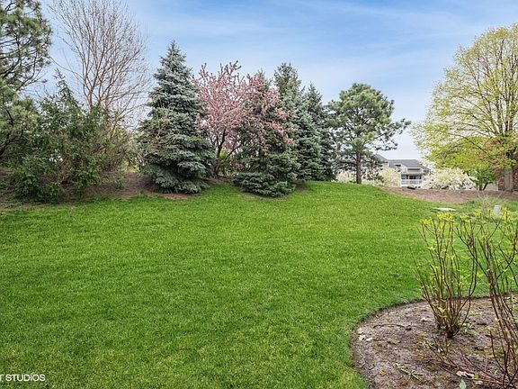 3rd image of 3130 Autumn Lake Dr