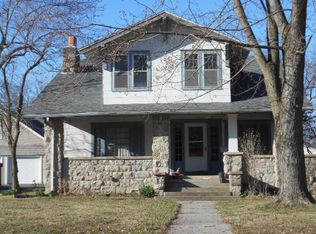921 E Eastwood St, Marshall, MO 65340