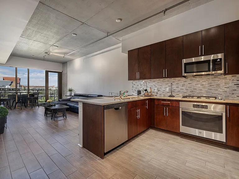 353 E Bonneville Ave #525 — Photo 3