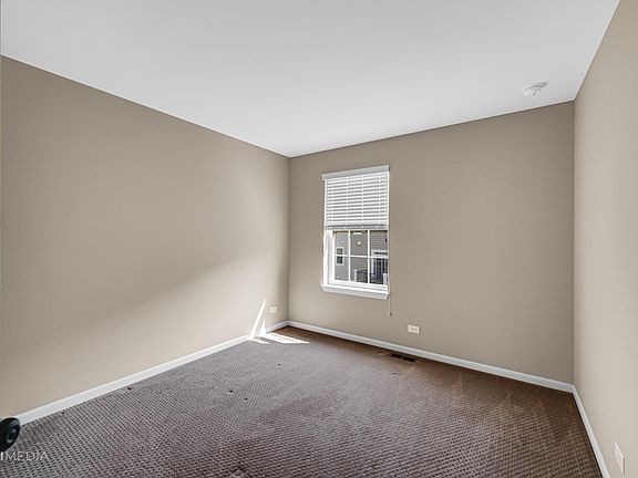 2nd image of 39 Birchdale Dr
