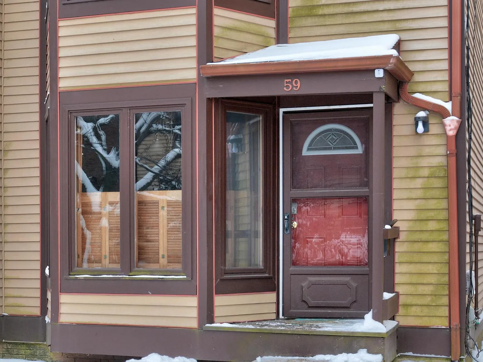 59 Price Avenue — Photo 3