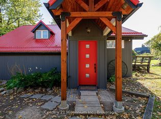 178 Sleepy Hollow Rd, The Blue Mountains, ON L9Y 0S8