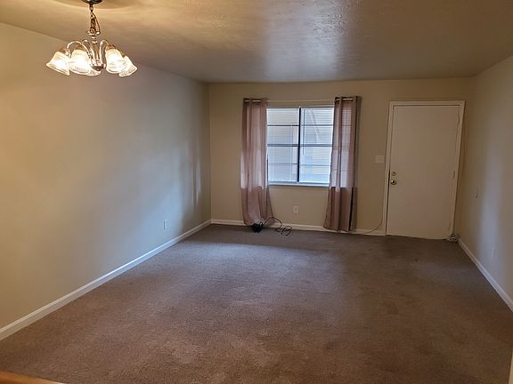 2nd image of 1725 Marion Ave #C