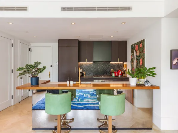 50 Clinton Street image 4 of 7