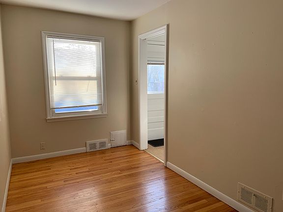 4th image of 1515 W Farnum Ave #1515