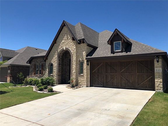 2nd image of 111 Cimmaron Ct