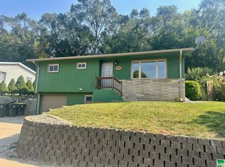 2830 Sergeant Rd, Sioux City, IA 51106