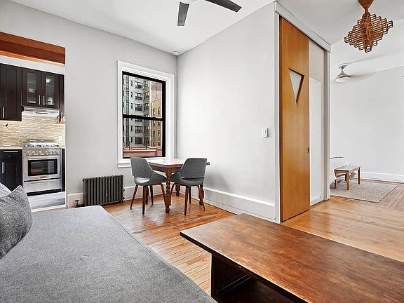 3rd image of 622 W 114th St APT 61A