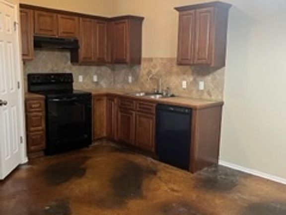 3rd image of 113 NE 23rd St #113A