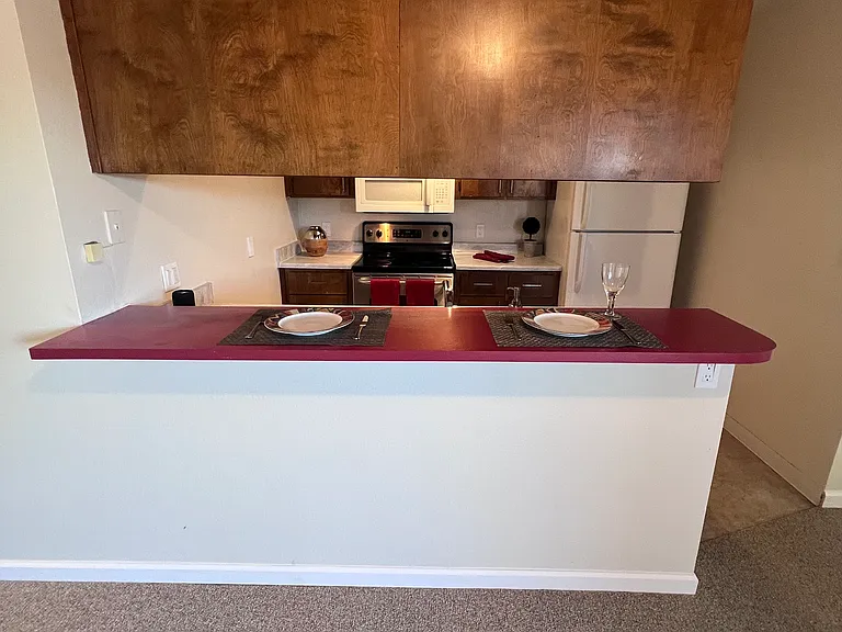 2134 Union Ave — Photo 9