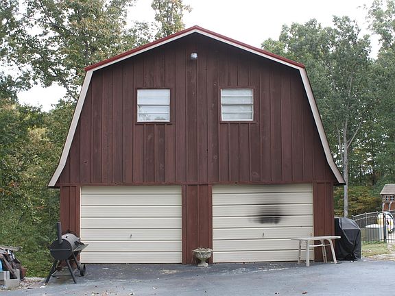 4th image of 4240 Moss Hill Dr