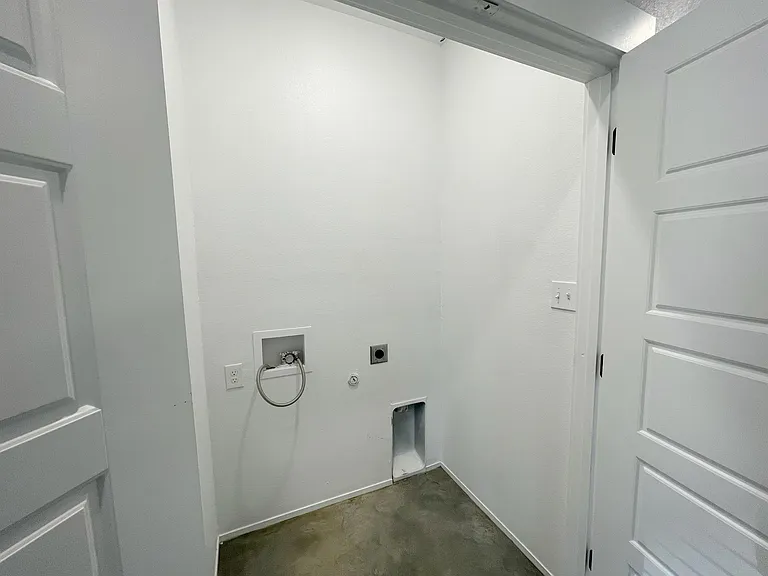 1215 Oak Dr #103 — Photo 19