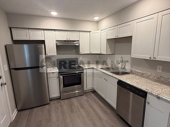 5th image of 1684 Hill View Pl