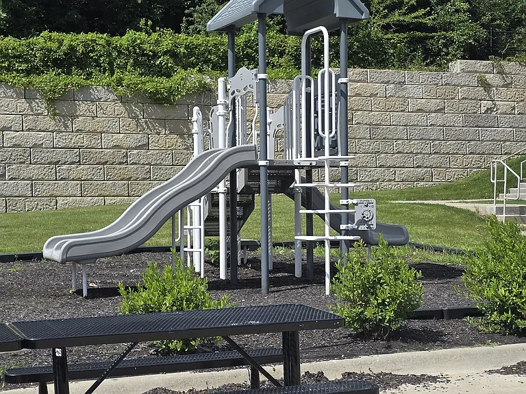 Crestwood Ridge — Photo 14