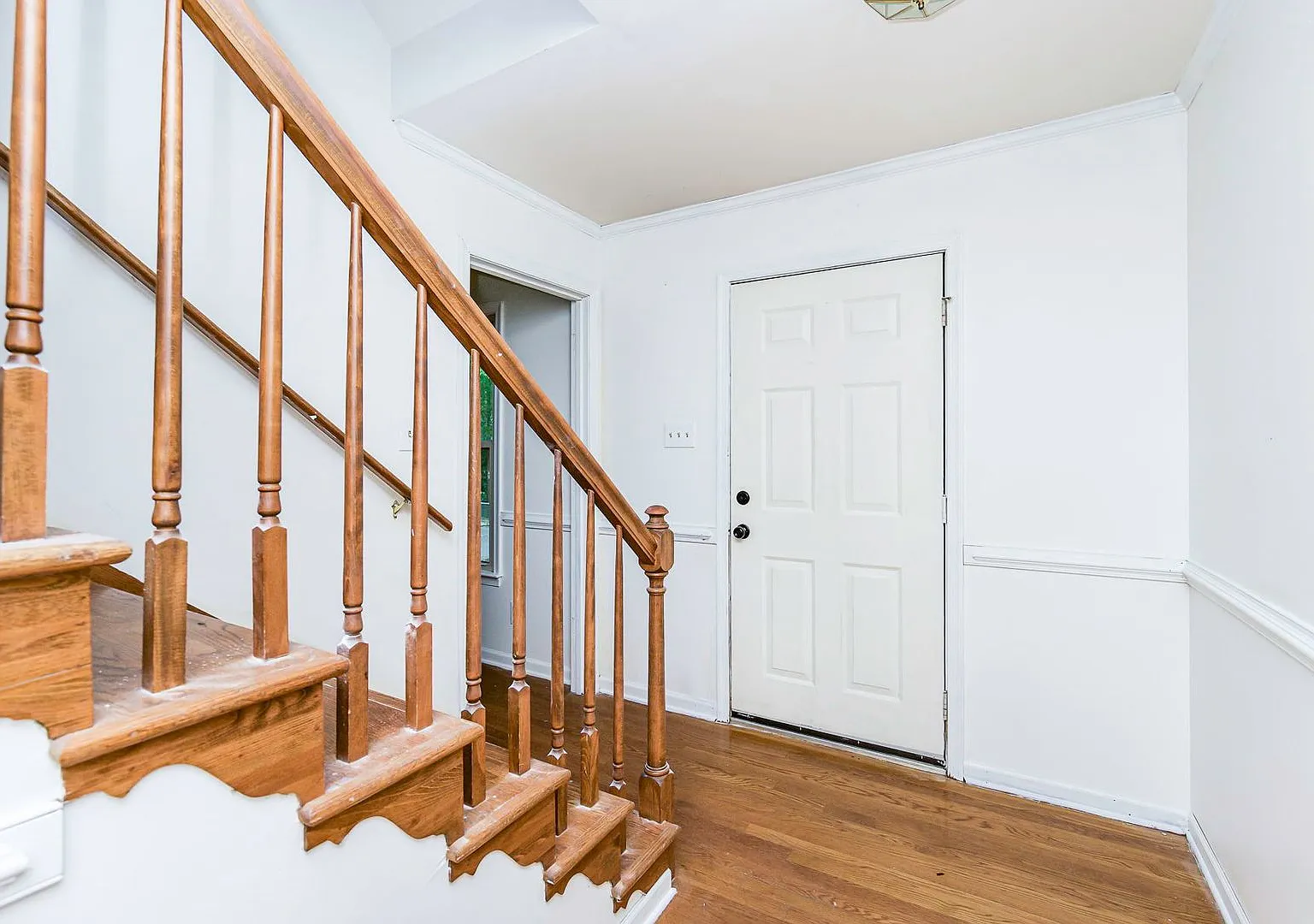 Updated 5BR/3.5BA on 3/4-Acre Cul-de-Sac Lot 3 Finished Floors, Deck & Huge Yard Chester $3100.00 — Photo 2