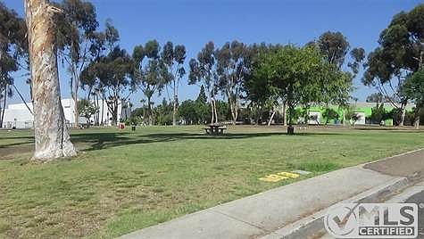 4th image of 4064 Hilltop Dr