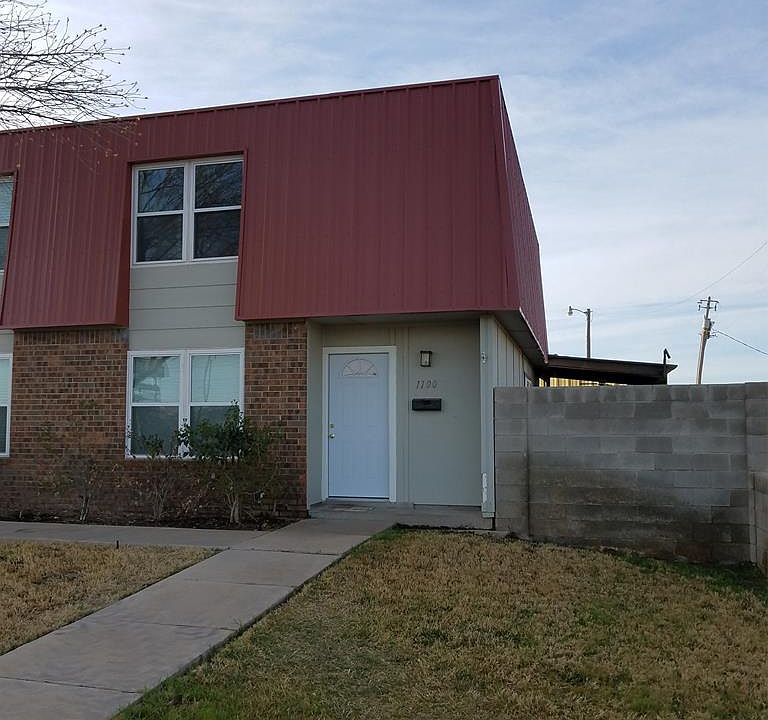 1st image of 1100 E 52nd St