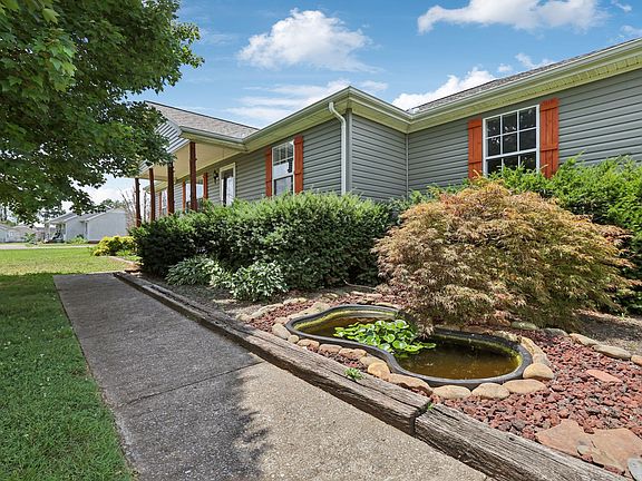 3rd image of 1812 Golden Valley Dr