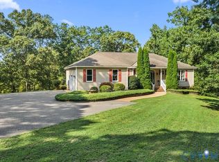 376 Earl Dr, Lancaster, VA 22503