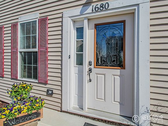 2nd image of 1680 Linden Park Ln