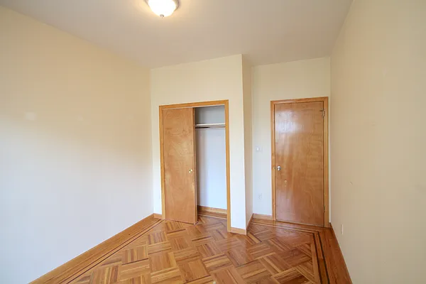 Rented by Nest Seekers International | media 10