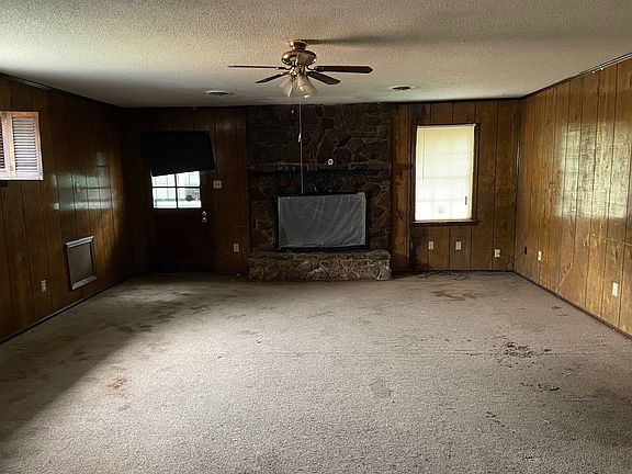 3rd image of 4938 Cromwell Ave