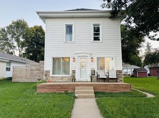 1829 Lincoln St, Blair, NE 68008