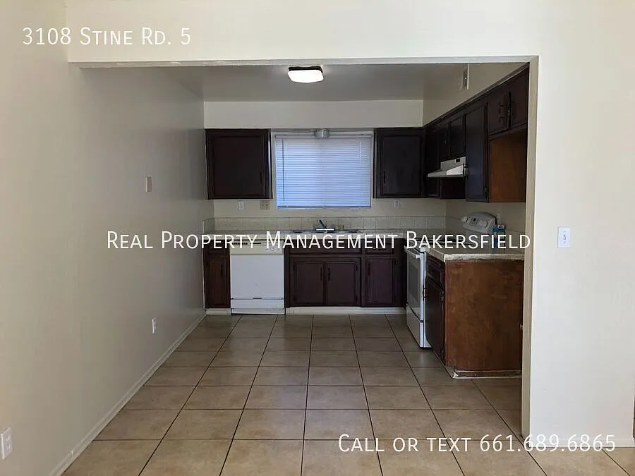 Building Photo - 3108 Stine Rd #5