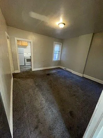 2 bed, $1,075 — Photo 2