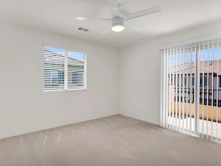 24134 Tuscany Ave — Photo 34