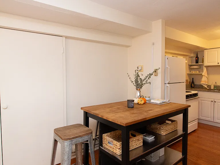 105 Chestnut St #1B — Photo 29