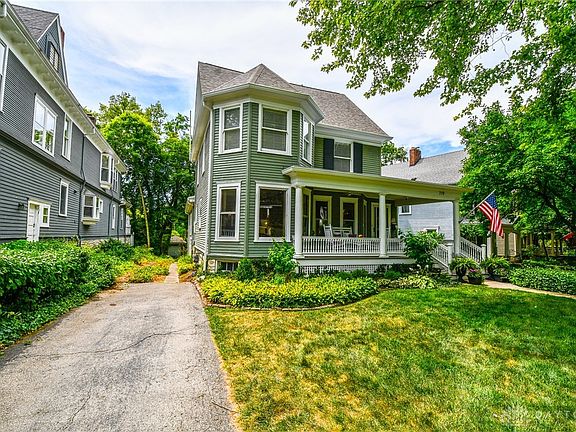 3rd image of 719 Oakwood Ave